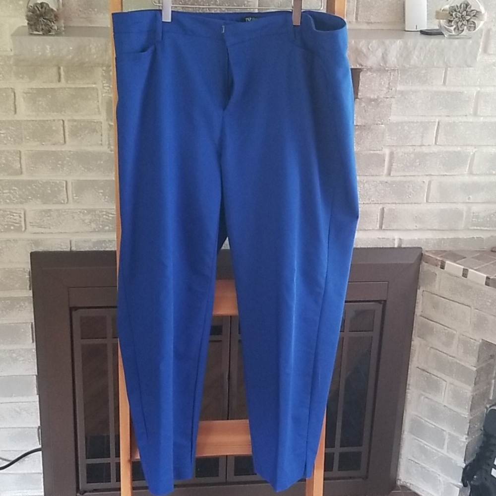 Royal Blue Capri Pant